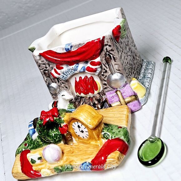 Vtg Christmas Fireplace Chimney Sugar Bowl Lidded & Free Green Glass Spoon READ - Picture 3 of 12
